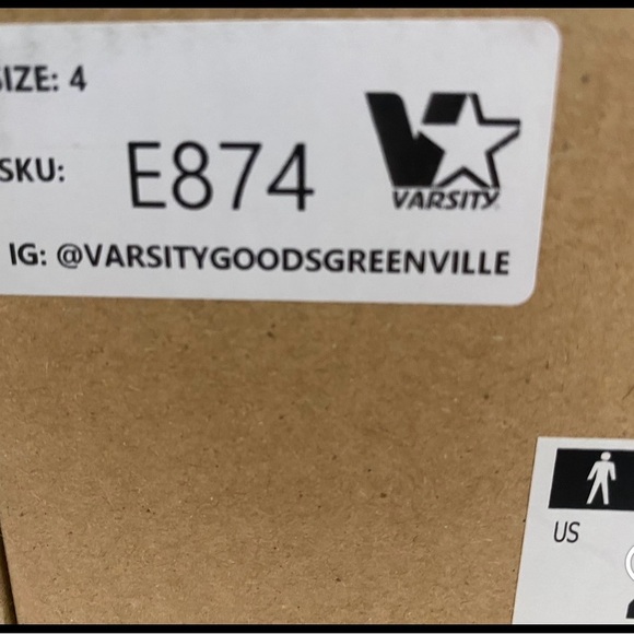 Adidas Yeezy slides size 4 ochre colorway - Picture 8 of 10